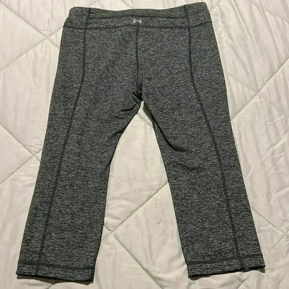 Woman’s leggings - Picture 2 of 3